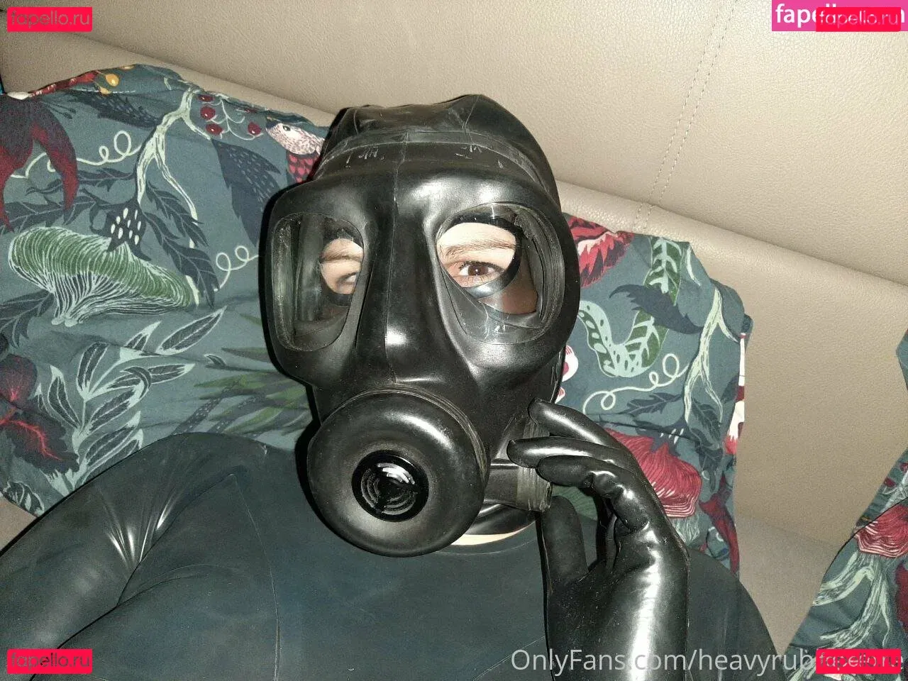 heavyrubberette Onlyfans Photo Gallery 