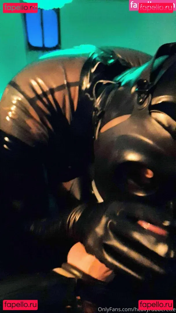 heavyrubberette Onlyfans Photo Gallery 