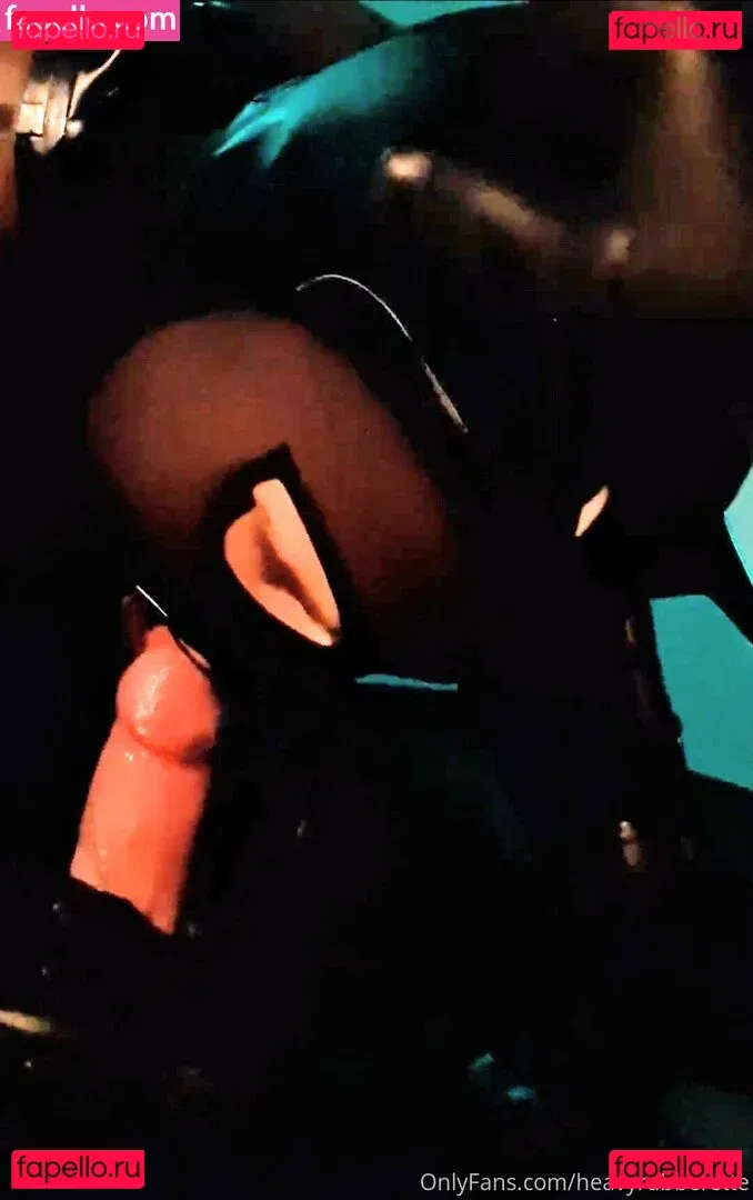 heavyrubberette Onlyfans Photo Gallery 