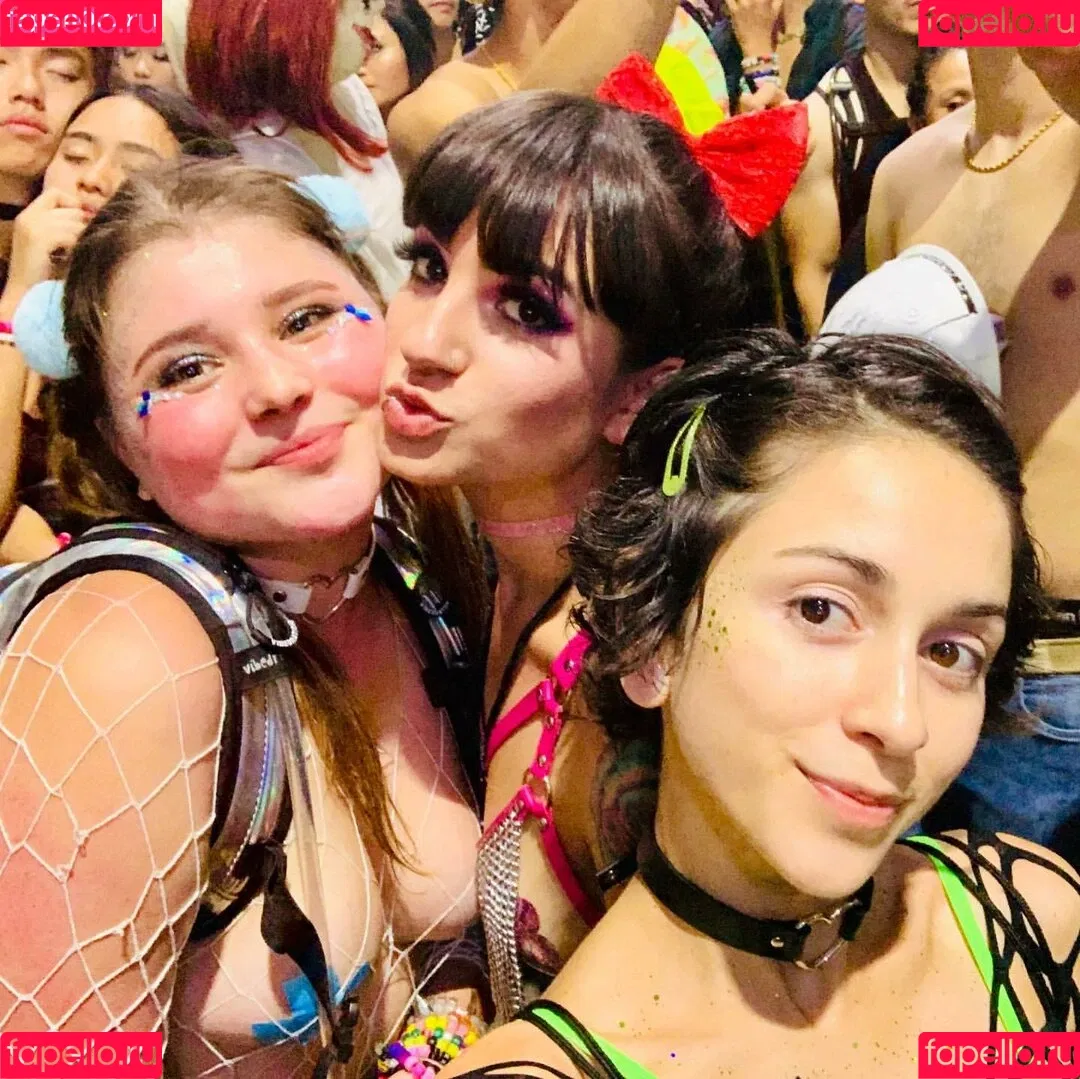 Yana Mori Onlyfans Photo Gallery 