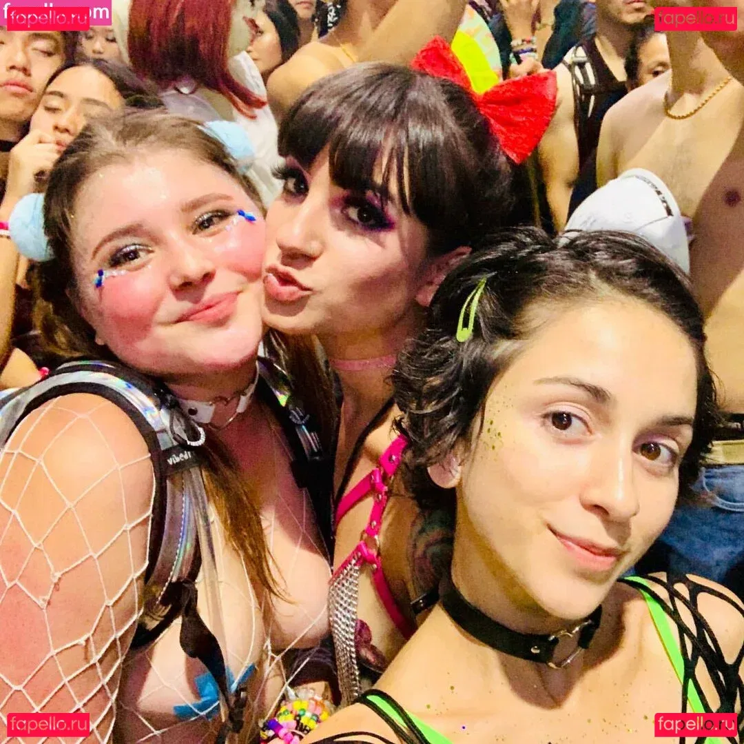 Yana Mori Onlyfans Photo Gallery 