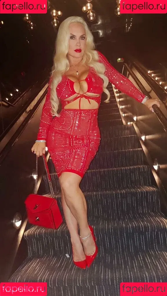 Nicole Coco Austin Onlyfans Photo Gallery 