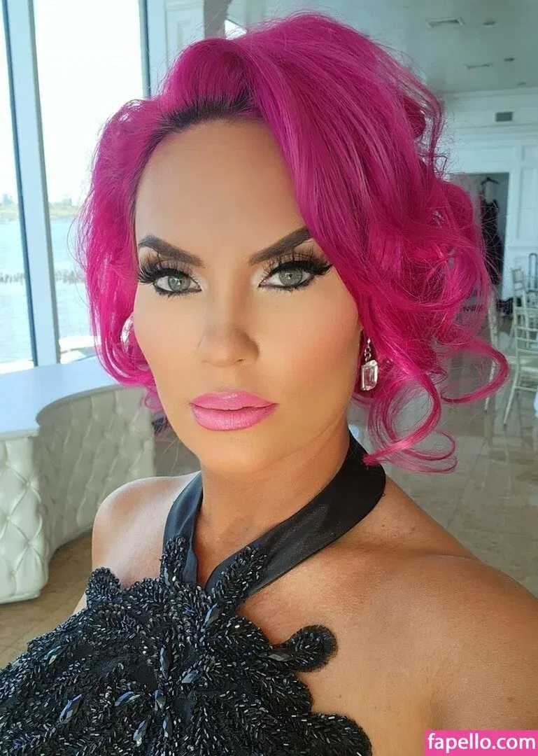 Nicole Coco Austin Onlyfans Photo Gallery 