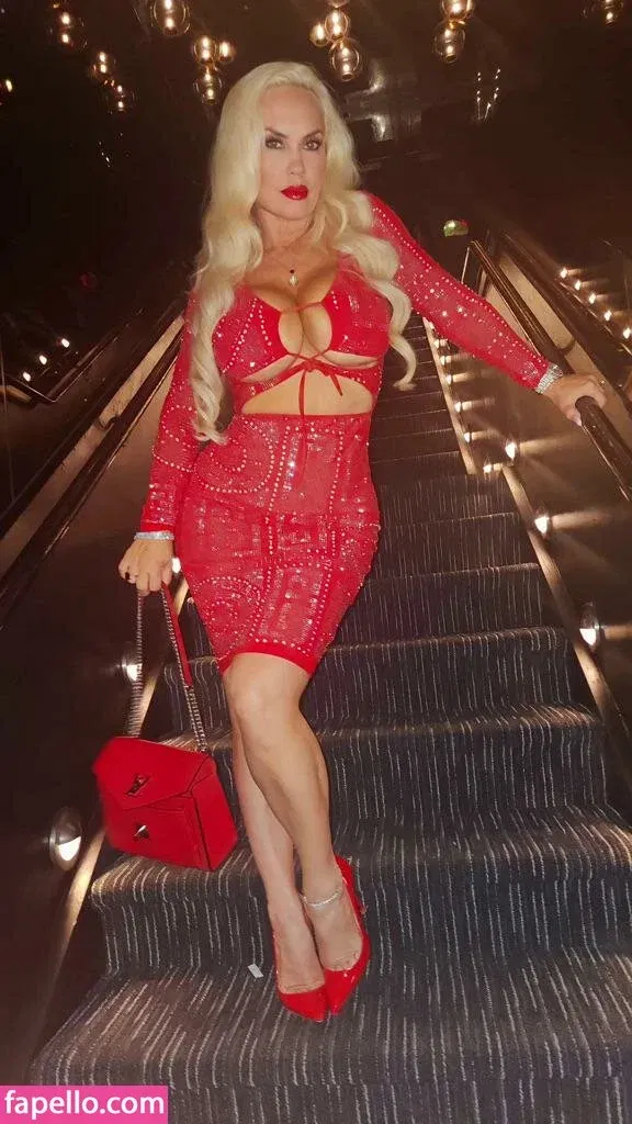 Nicole Coco Austin Onlyfans Photo Gallery 