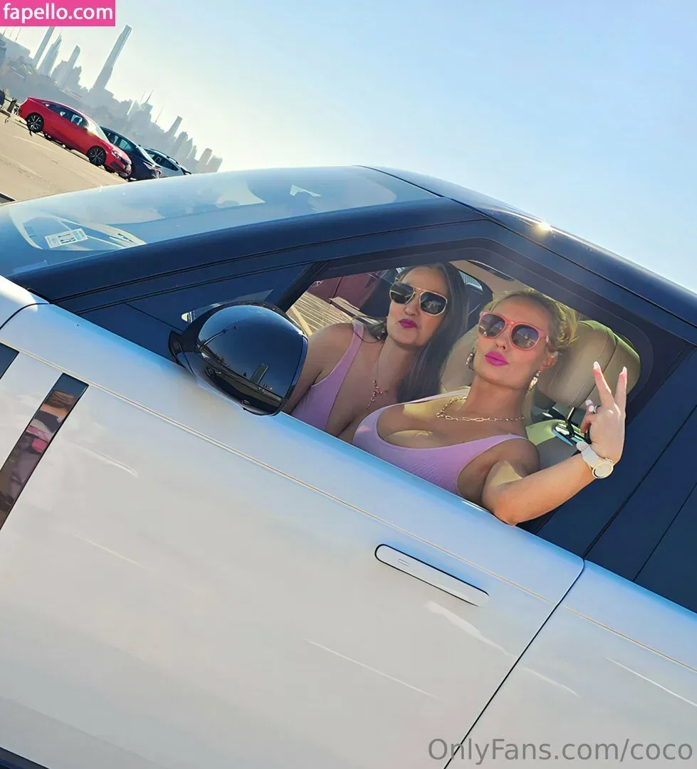 Nicole Coco Austin Onlyfans Photo Gallery 