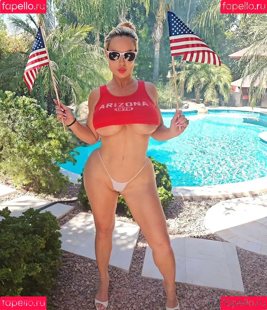 Nicole Coco Austin Onlyfans Photo Gallery 