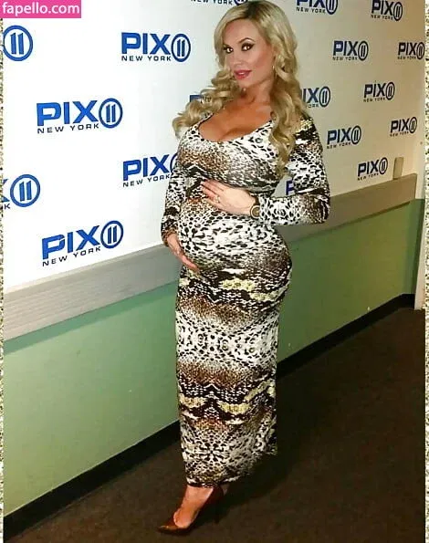 Nicole Coco Austin Onlyfans Photo Gallery 