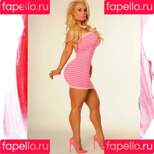 Nicole Coco Austin Onlyfans Photo Gallery 