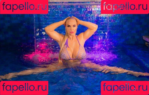 Nicole Coco Austin Onlyfans Photo Gallery 