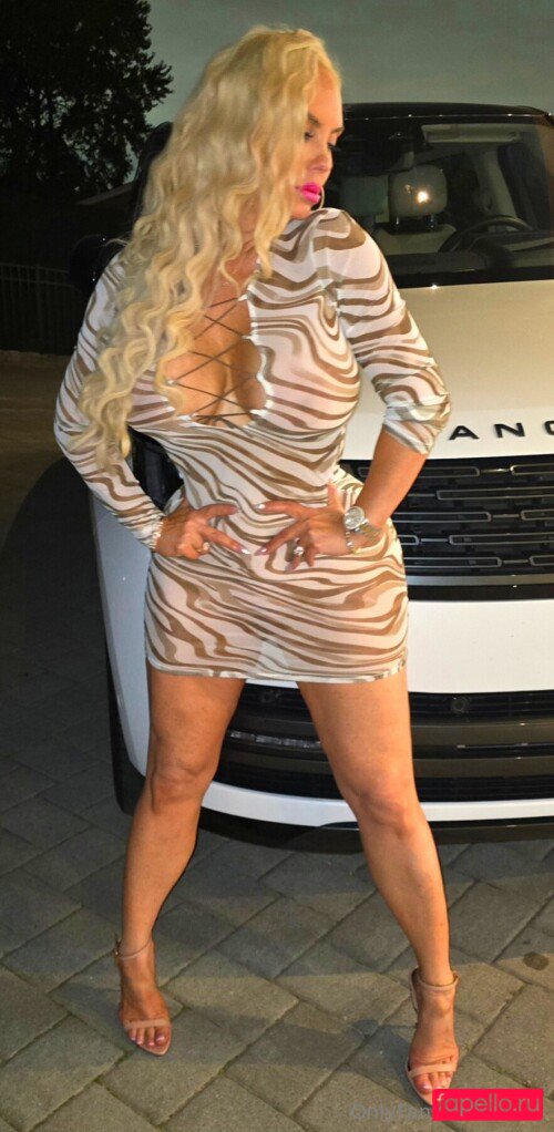 Nicole Coco Austin Onlyfans Photo Gallery 
