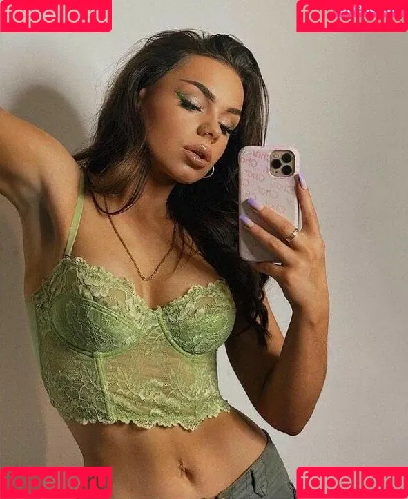 charlotte.maynard Onlyfans Photo Gallery 