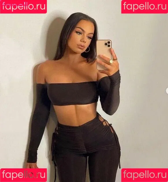 charlotte.maynard Onlyfans Photo Gallery 