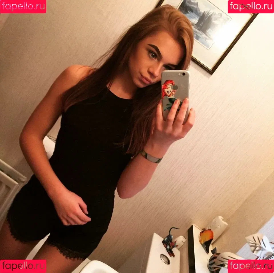 charlotte.maynard Onlyfans Photo Gallery 