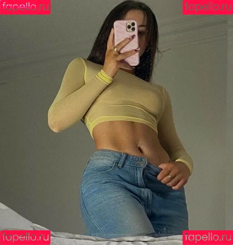 charlotte.maynard Onlyfans Photo Gallery 