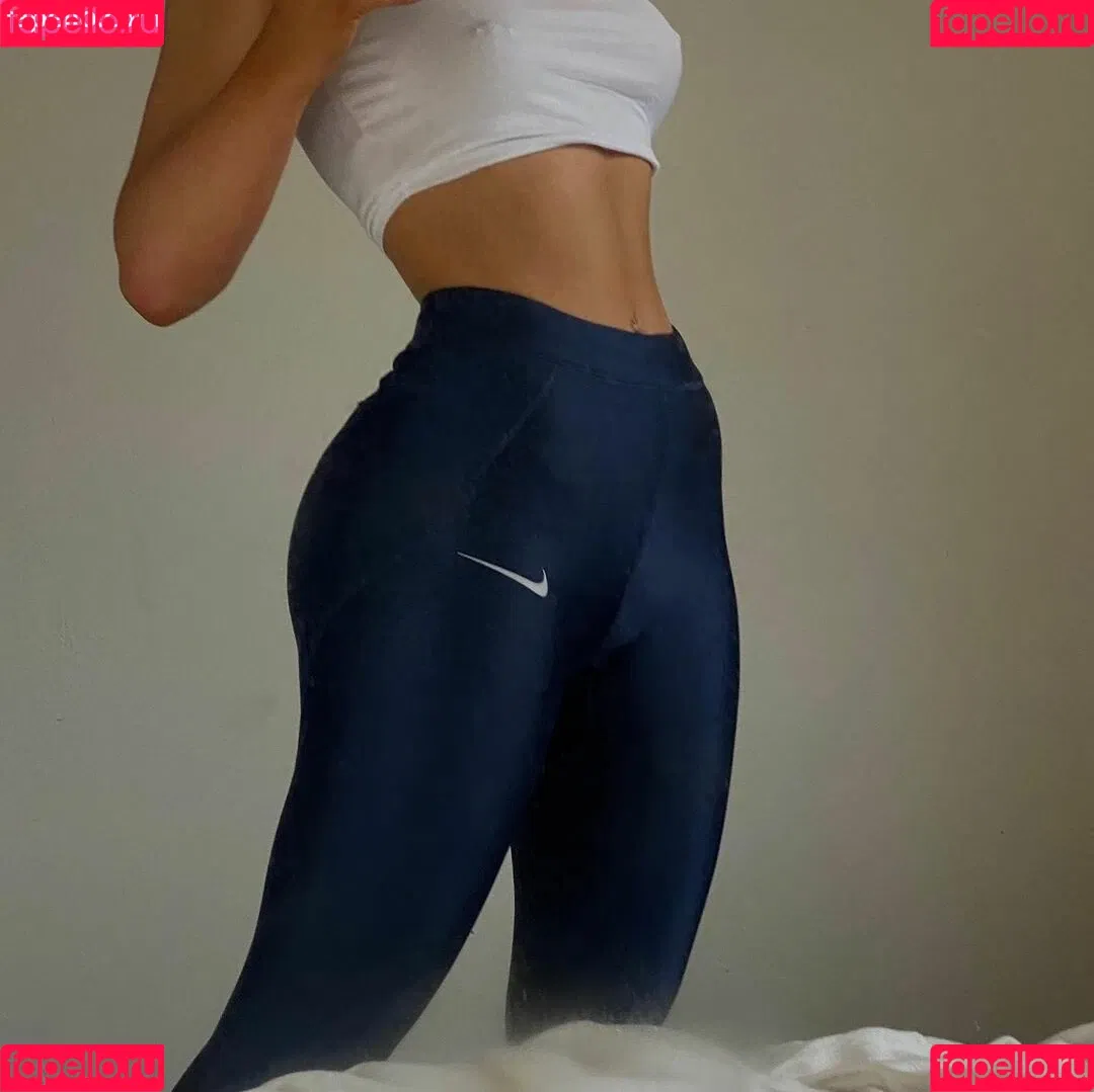 charlotte.maynard Onlyfans Photo Gallery 