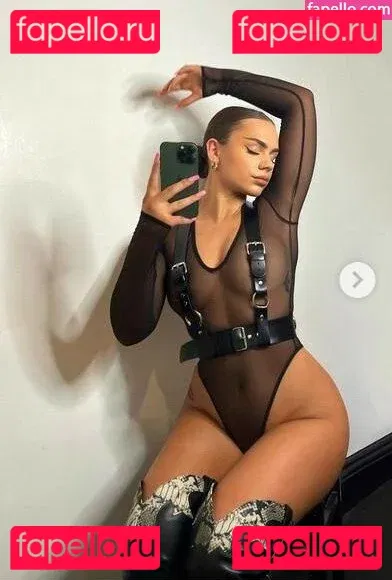 charlotte.maynard Onlyfans Photo Gallery 