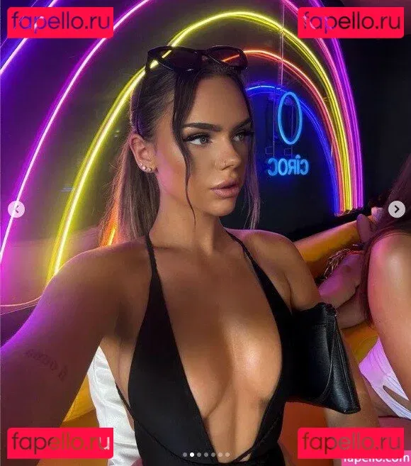 charlotte.maynard Onlyfans Photo Gallery 