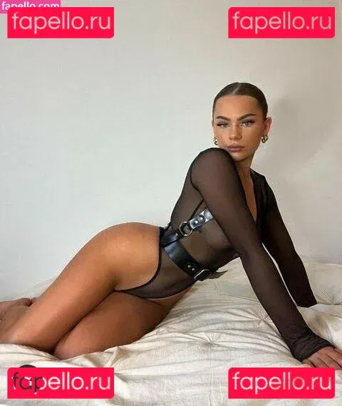 charlotte.maynard Onlyfans Photo Gallery 