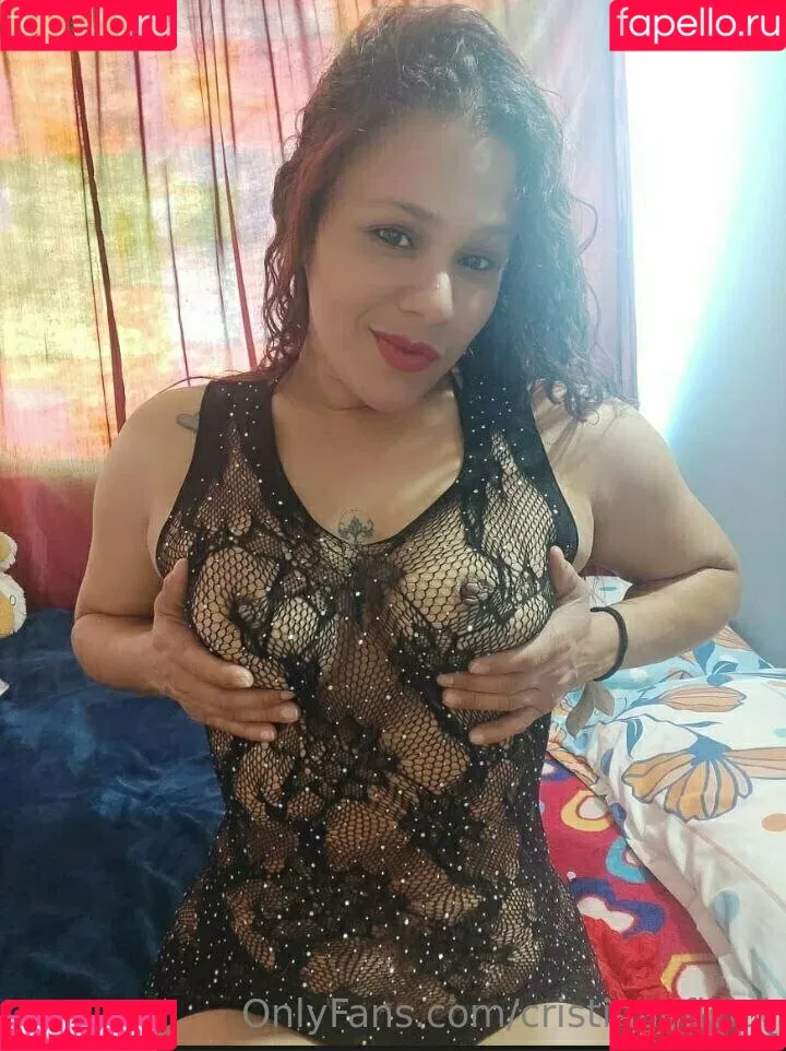 cristinaoficial Onlyfans Photo Gallery 