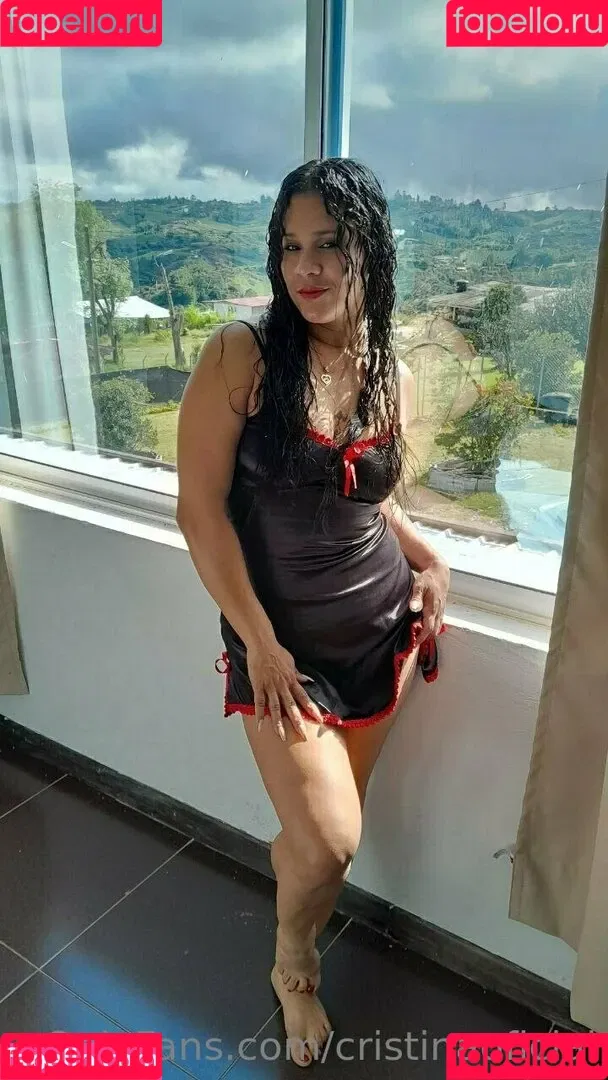 cristinaoficial Onlyfans Photo Gallery 