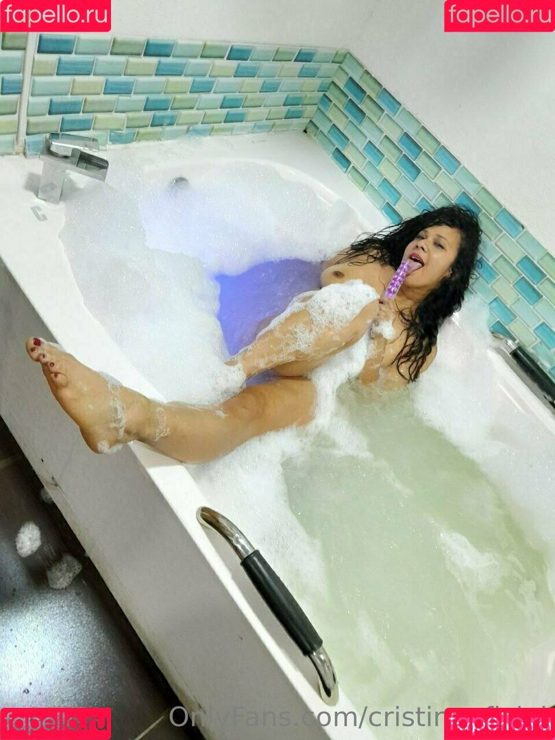 cristinaoficial Onlyfans Photo Gallery 