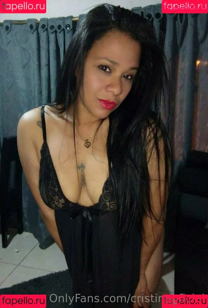 cristinaoficial Onlyfans Photo Gallery 