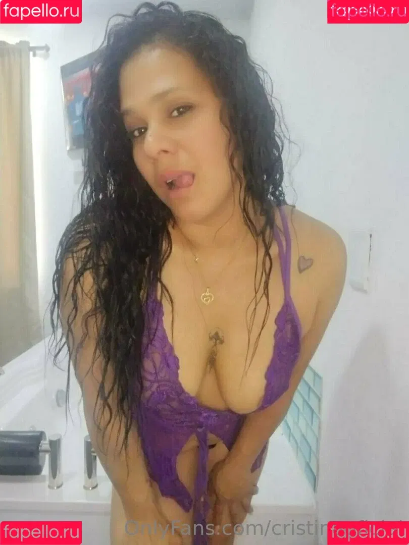 cristinaoficial Onlyfans Photo Gallery 