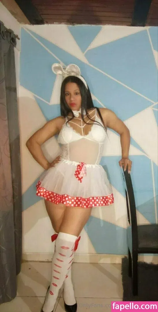 cristinaoficial Onlyfans Photo Gallery 