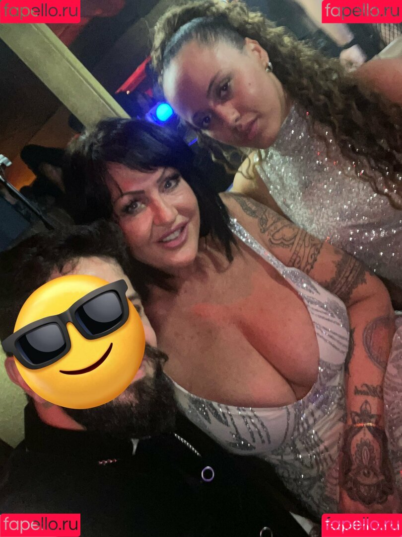 Mother_vs_Daughter Onlyfans Photo Gallery 