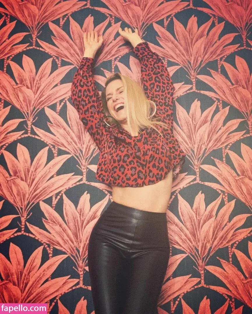 Jeanette Biedermann Onlyfans Photo Gallery 