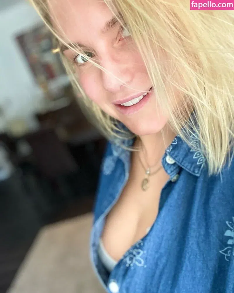 Jeanette Biedermann Onlyfans Photo Gallery 