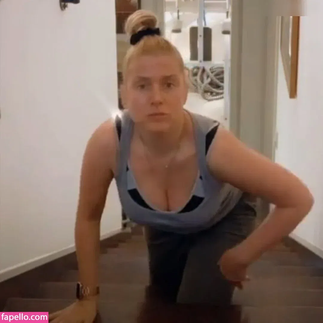 Jeanette Biedermann Onlyfans Photo Gallery 