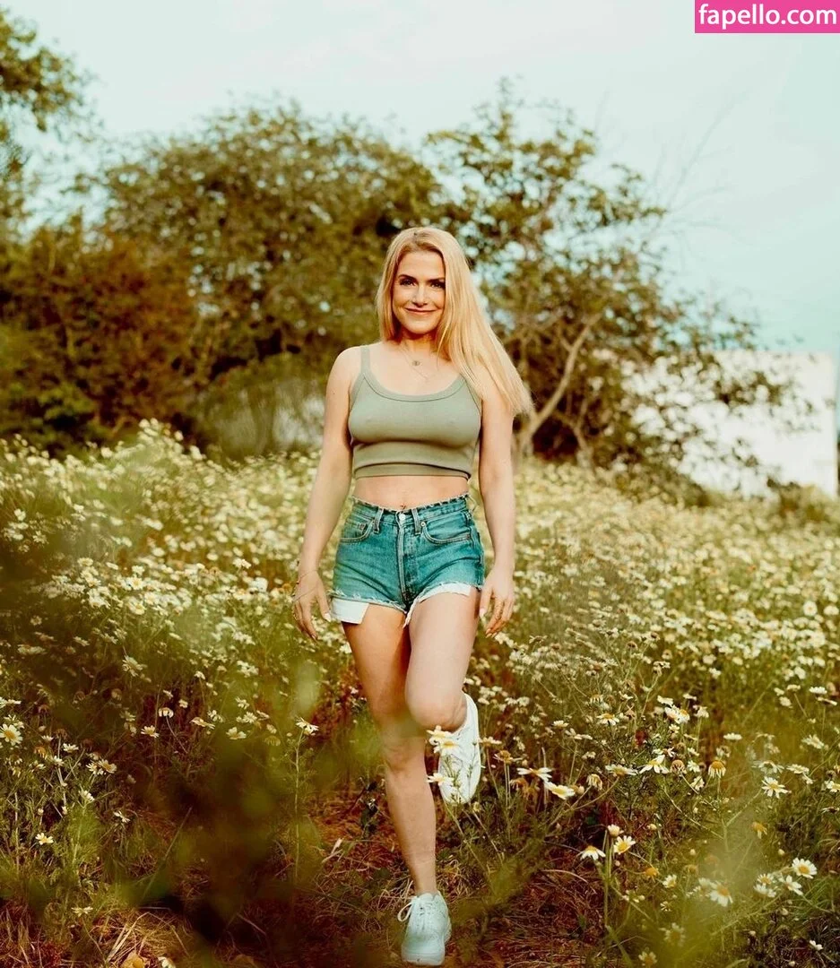 Jeanette Biedermann Onlyfans Photo Gallery 