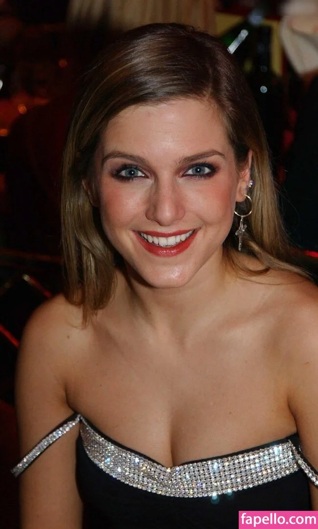 Jeanette Biedermann Onlyfans Photo Gallery 