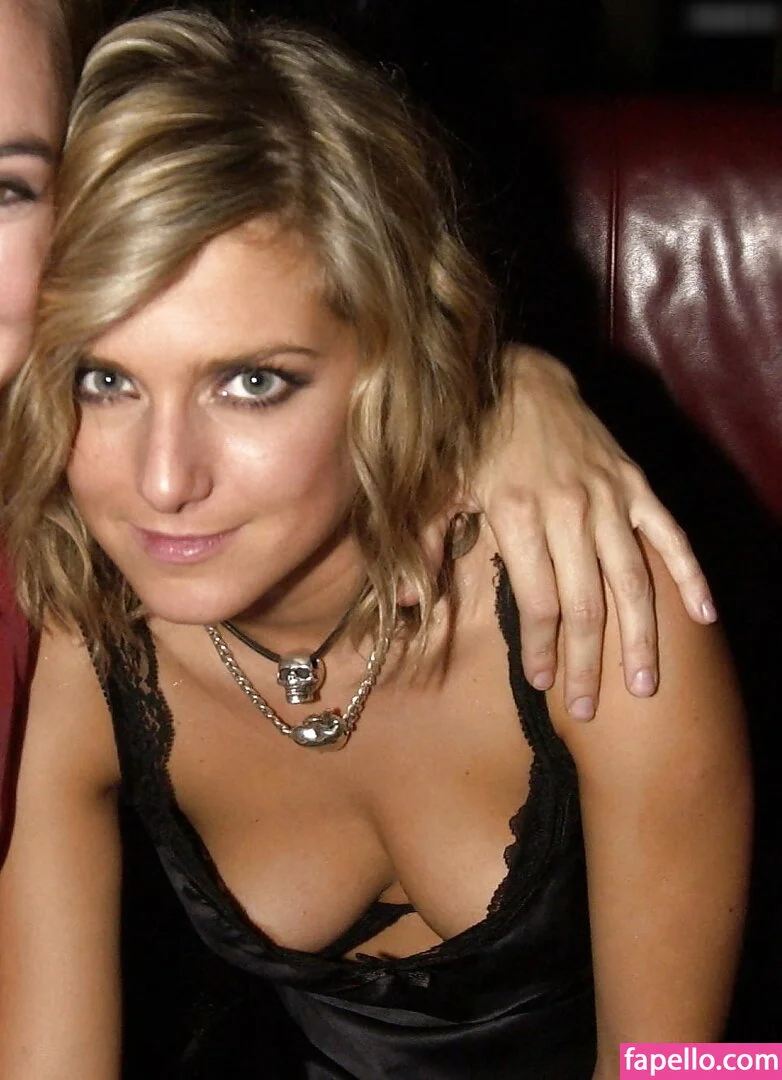 Jeanette Biedermann Onlyfans Photo Gallery 