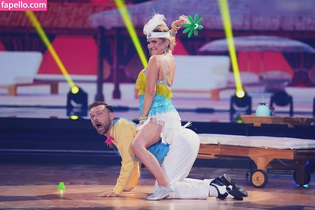 Jeanette Biedermann Onlyfans Photo Gallery 