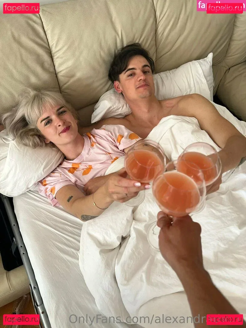 alexandrathorn Onlyfans Photo Gallery 