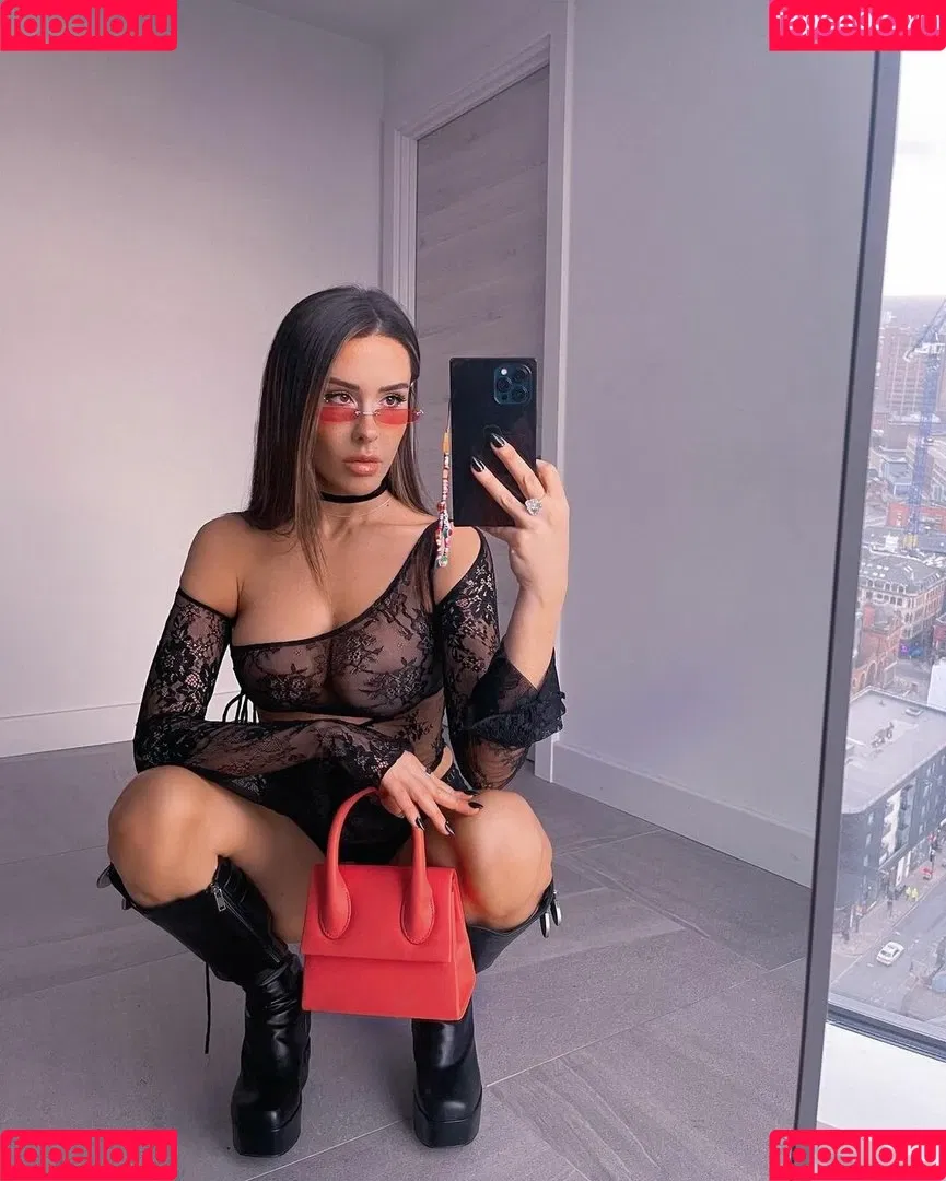 Lacey Montgomery Onlyfans Photo Gallery 