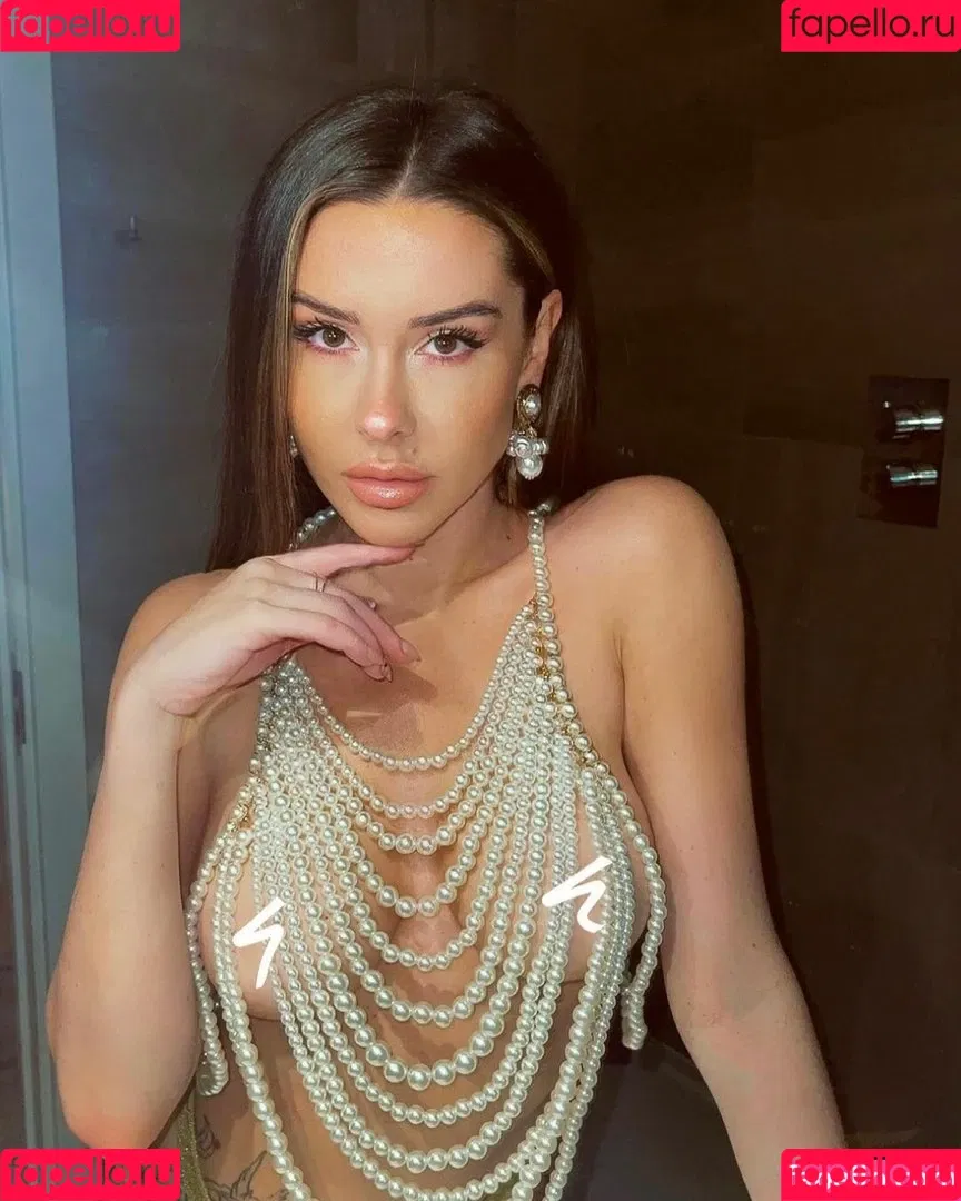 Lacey Montgomery Onlyfans Photo Gallery 