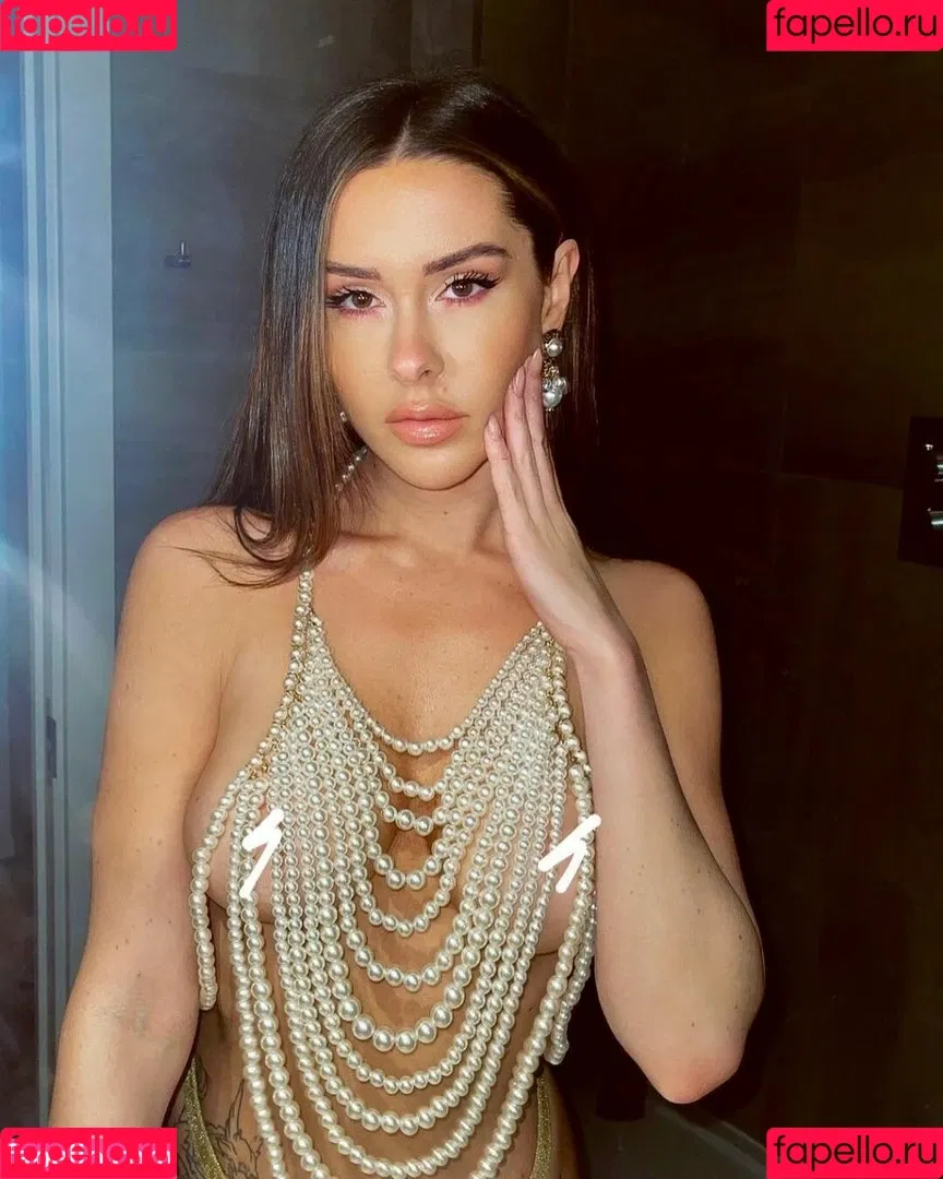 Lacey Montgomery Onlyfans Photo Gallery 