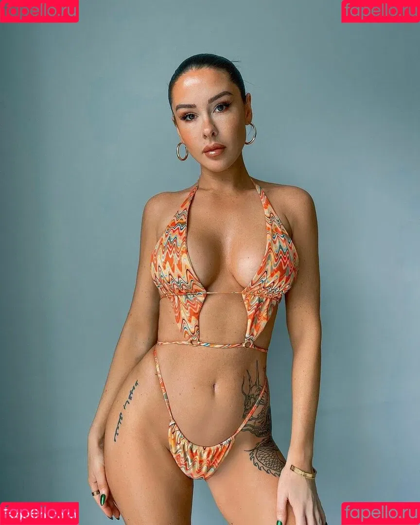 Lacey Montgomery Onlyfans Photo Gallery 