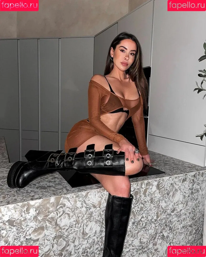 Lacey Montgomery Onlyfans Photo Gallery 