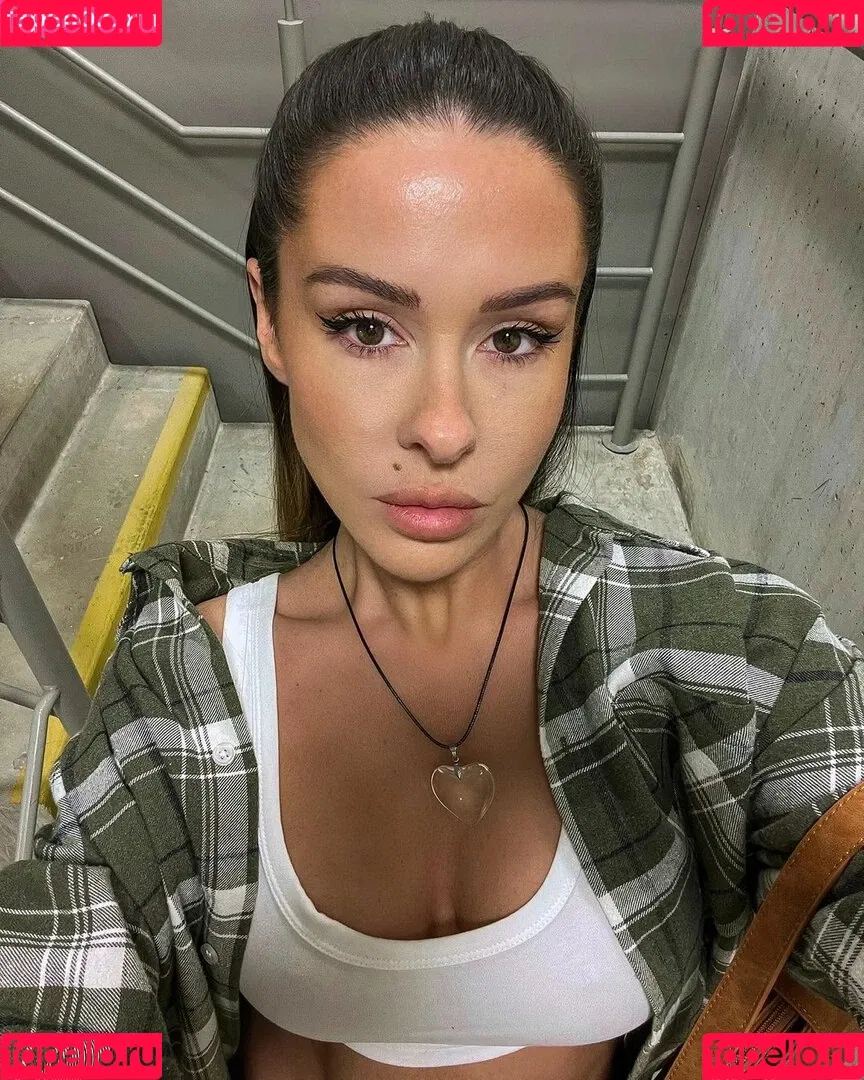 Lacey Montgomery Onlyfans Photo Gallery 