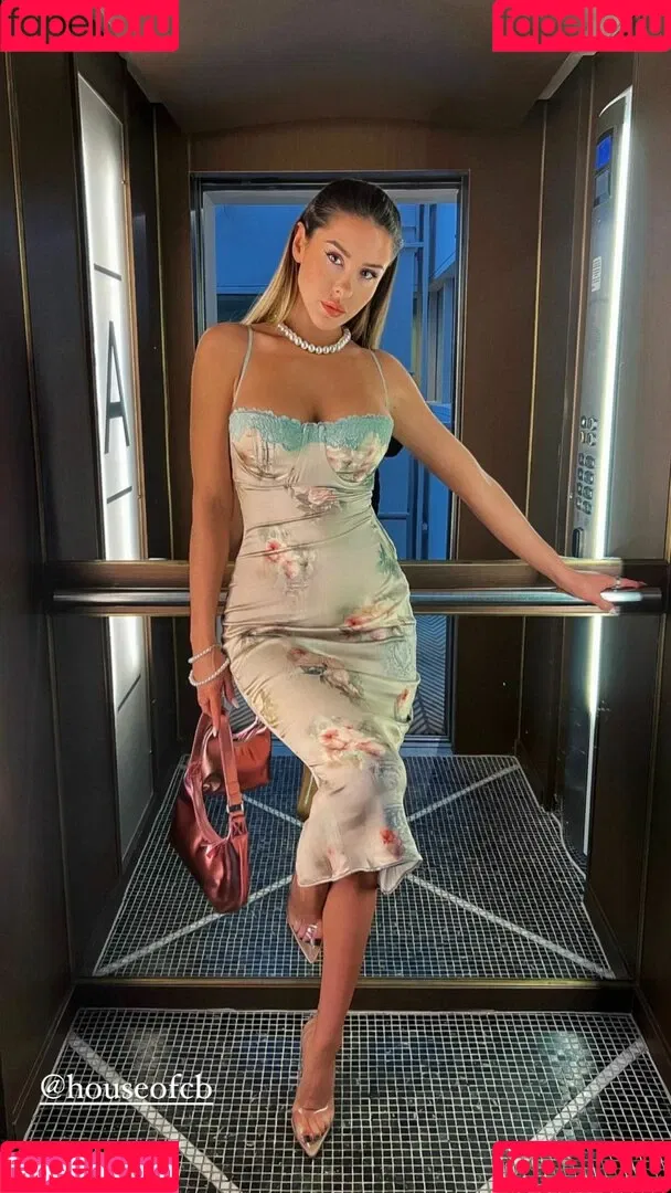 Lacey Montgomery Onlyfans Photo Gallery 
