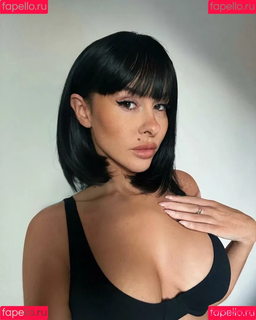 Lacey Montgomery Onlyfans Photo Gallery 