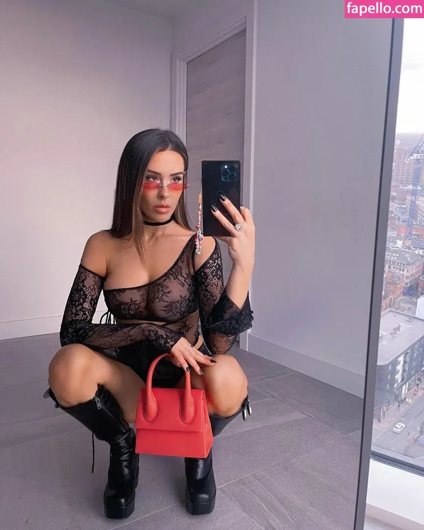 Lacey Montgomery Onlyfans Photo Gallery 