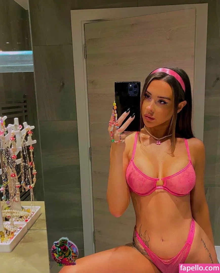 Lacey Montgomery Onlyfans Photo Gallery 