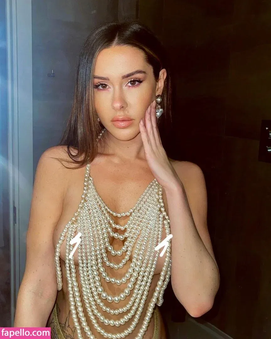 Lacey Montgomery Onlyfans Photo Gallery 