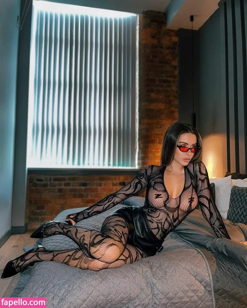 Lacey Montgomery Onlyfans Photo Gallery 