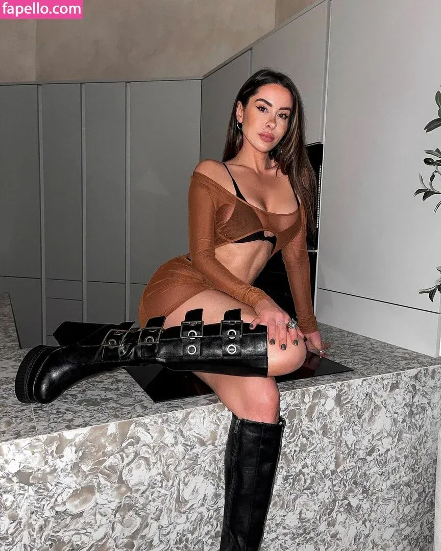 Lacey Montgomery Onlyfans Photo Gallery 